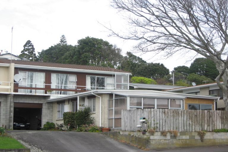 Photo of property in 3/341 Devon Street West, New Plymouth, 4310