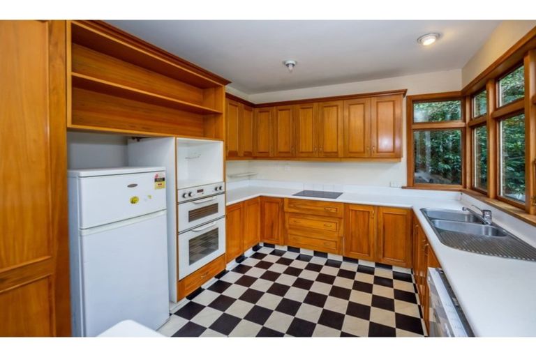 Photo of property in 330 Centaurus Road, Hillsborough, Christchurch, 8022