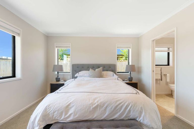 Photo of property in 28 Simon Street, Tawhero, Whanganui, 4501