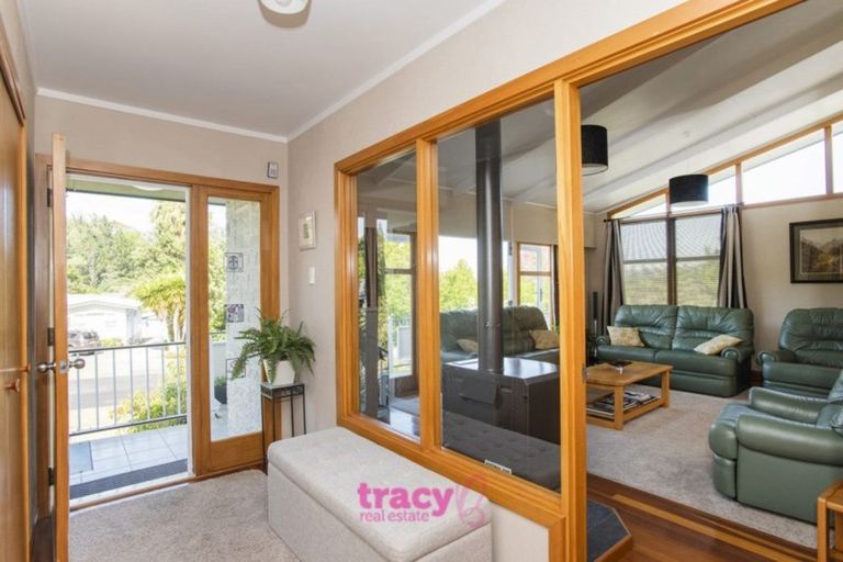 Photo of property in 55 Seddon Crescent, Whataupoko, Gisborne, 4010