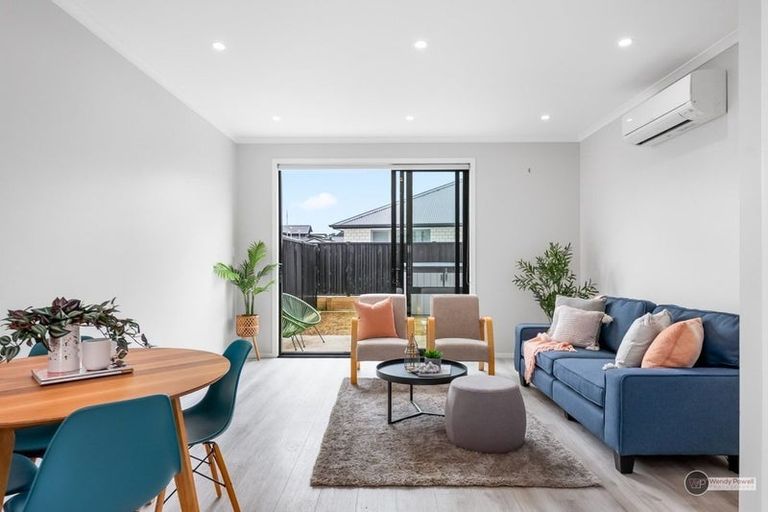 Photo of property in 15 Balmerino Lane, Wallaceville, Upper Hutt, 5018