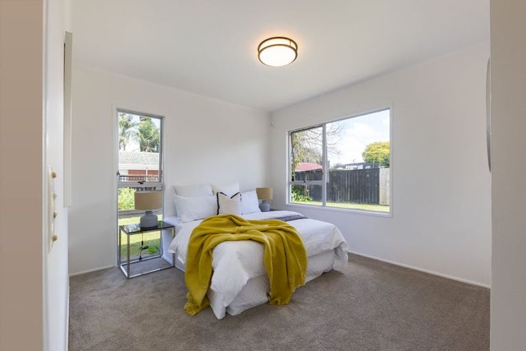 Photo of property in 463b Great South Road, Opaheke, Papakura, 2113