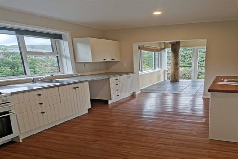 Photo of property in 102 Hill Road, Belmont, Lower Hutt, 5010