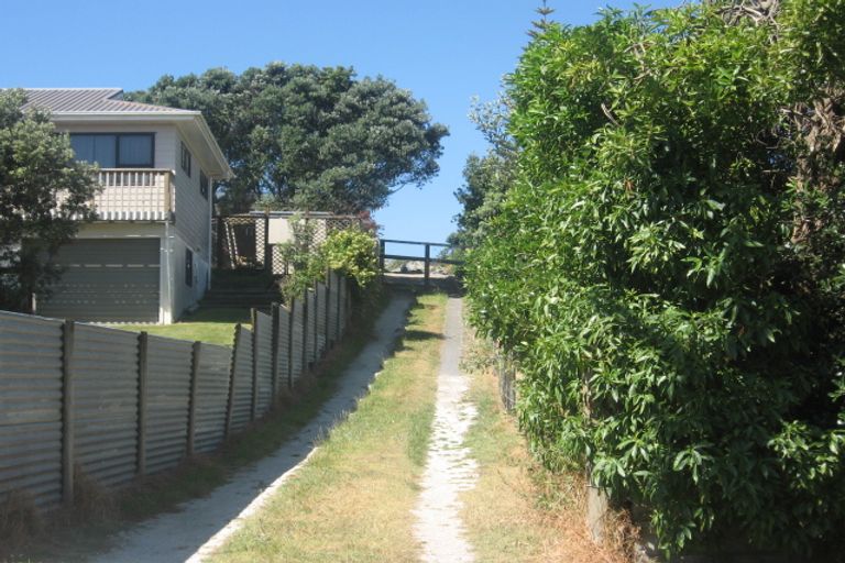 Photo of property in 627 Pukehina Parade, Pukehina, 3189