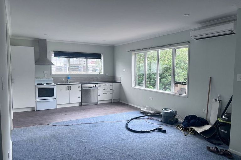 Photo of property in 24 Korau Grove, Stokes Valley, Lower Hutt, 5019