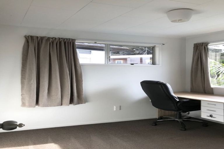 Photo of property in 13 Laser Place, Bayview, Auckland, 0629