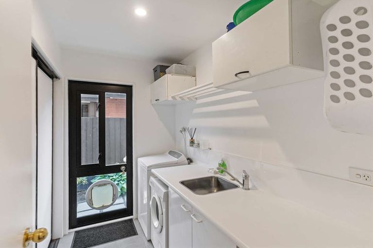 Photo of property in 2 Calverton Place, Halswell, Christchurch, 8025