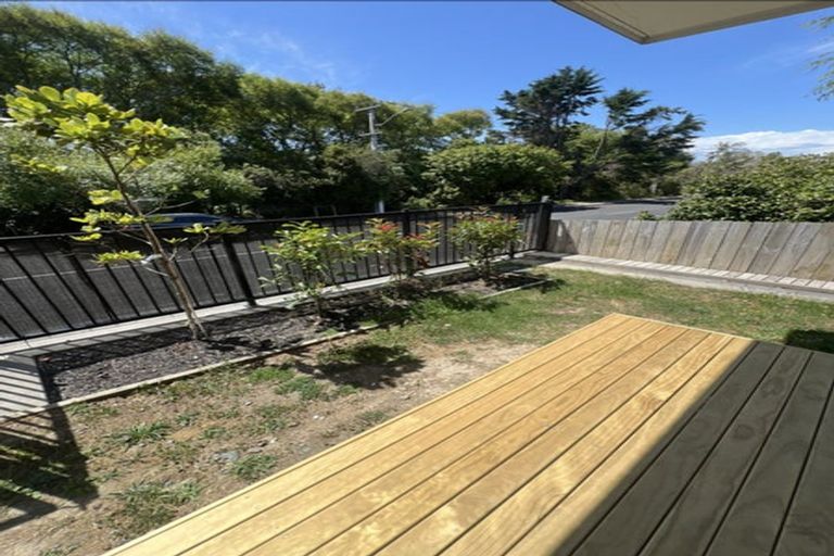 Photo of property in 3 Dundale Avenue, Blockhouse Bay, Auckland, 0600