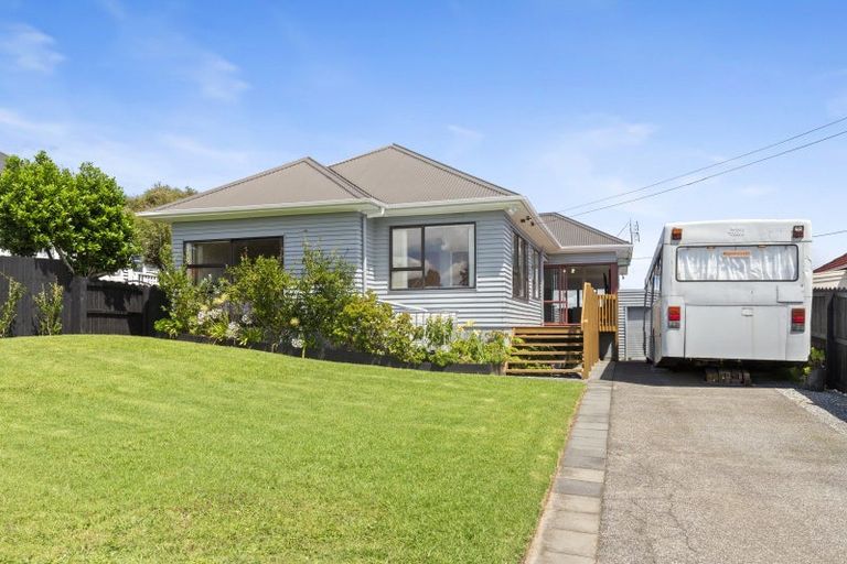 Photo of property in 16 Prospect Terrace, Pukekohe, 2120