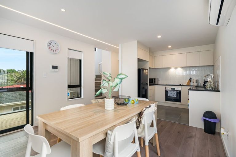 Photo of property in 3/49 Northboro Road, Belmont, Auckland, 0622