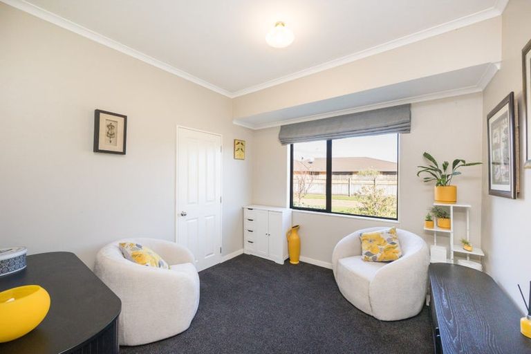 Photo of property in 29 Clearview Drive, Milson, Palmerston North, 4414