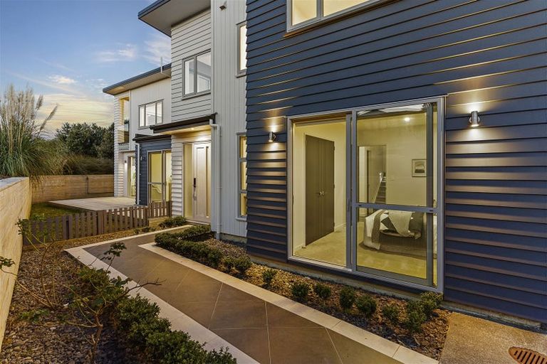 Photo of property in 32 Remuremu Street, Long Bay, Auckland, 0630