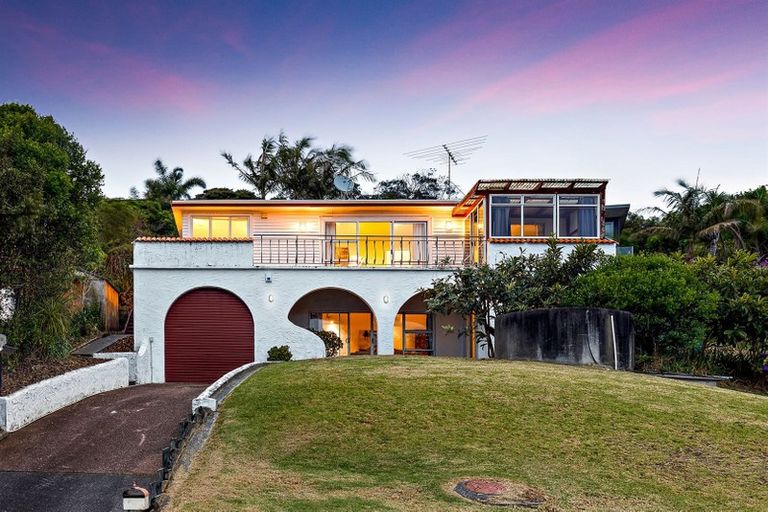 Photo of property in 70 Duncansby Road, Stanmore Bay, Whangaparaoa, 0932