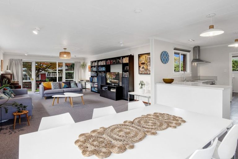 Photo of property in 50 Fovant Street, Russley, Christchurch, 8042