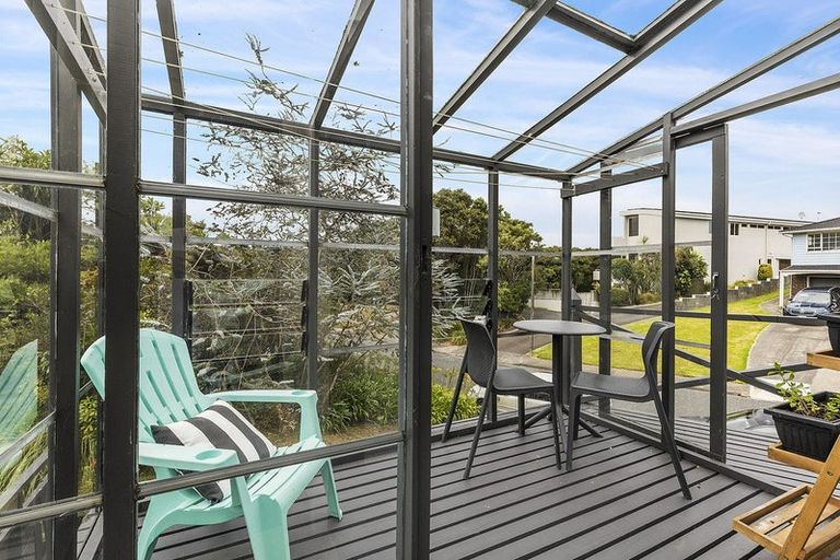 Photo of property in 27a Penryn Drive, Camborne, Porirua, 5026