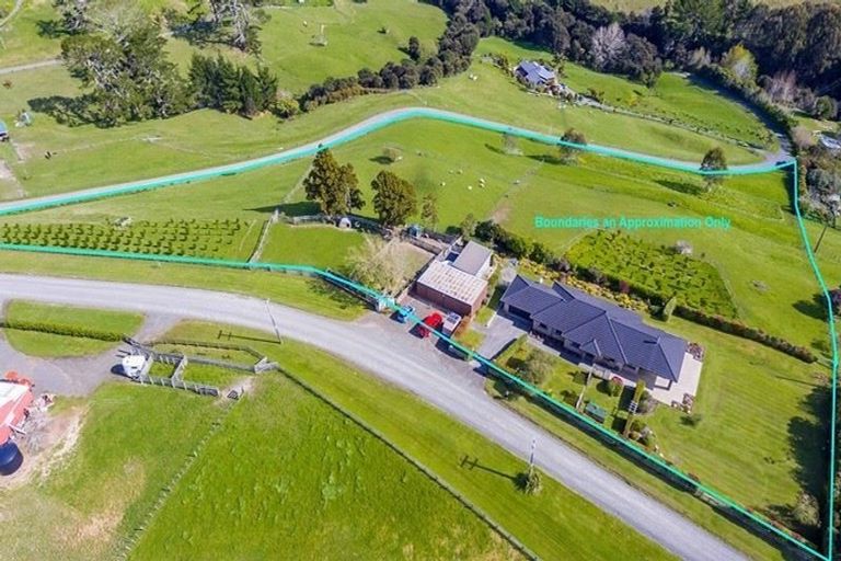 Photo of property in 91 Zanders Road, Helensville, Waimauku, 0882