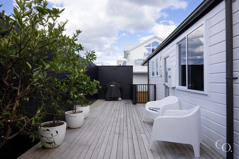 Photo of property in 54 Hinewa Road, Otumoetai, Tauranga, 3110