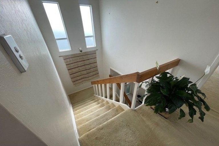 Photo of property in 2/50 Sandspit Road, Cockle Bay, Auckland, 2014