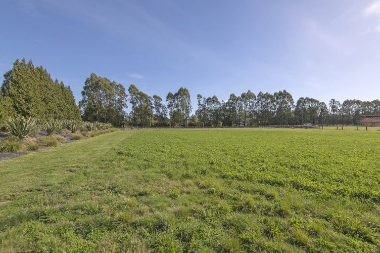 Photo of property in 2 Walford Way, Darfield, 7571