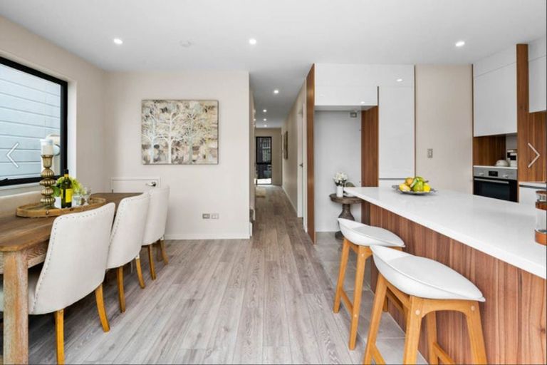 Photo of property in 13b Kingussie Place, Highland Park, Auckland, 2010