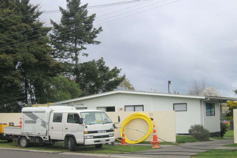 Photo of property in 11 Parata Street, Two Mile Bay, Taupo, 3330