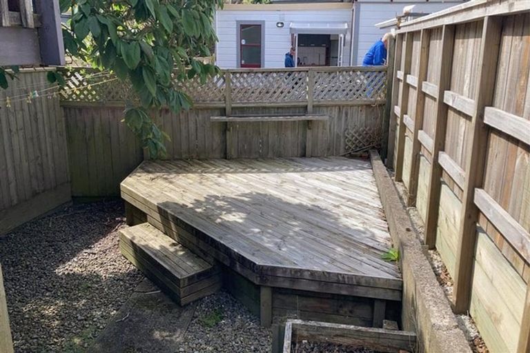 Photo of property in 15 Nairn Street, Mount Cook, Wellington, 6011