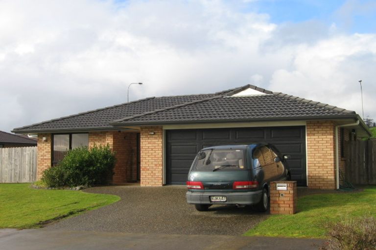 Photo of property in 22 Caragh Place, East Tamaki, Auckland, 2016