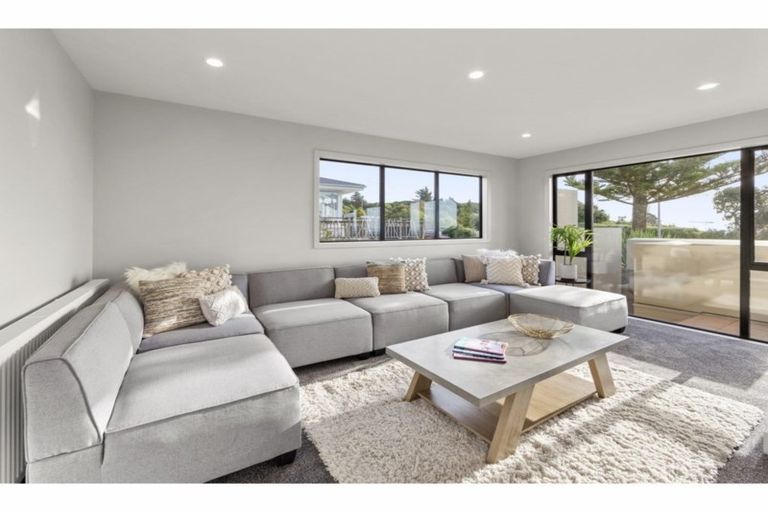 Photo of property in 30 Takahe Drive, Cashmere, Christchurch, 8022