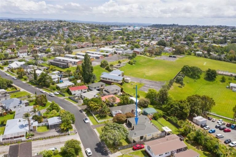 Photo of property in 117 Bruce Road, Glenfield, Auckland, 0629