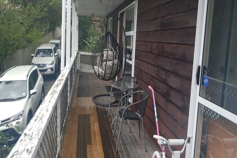 Photo of property in 1/89 Woodglen Road, Glen Eden, Auckland, 0602