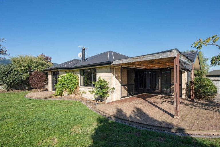 Photo of property in 30 Monaco View, Stoke, Nelson, 7011