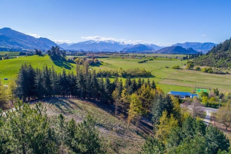 Photo of property in 571 Mount Barker Road, Wanaka, 9382
