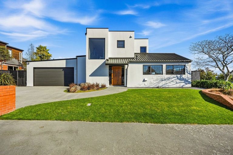 Photo of property in 68 Ravensdale Rise, Westmorland, Christchurch, 8025