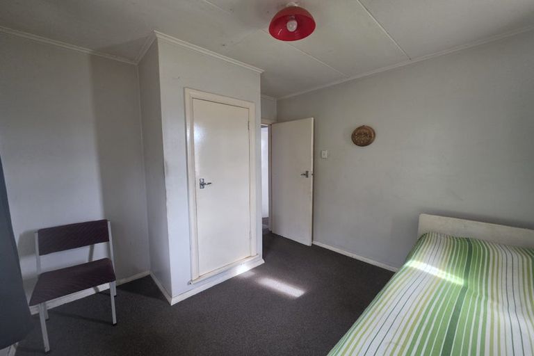 Photo of property in 180 Puriri Street, Castlecliff, Whanganui, 4501