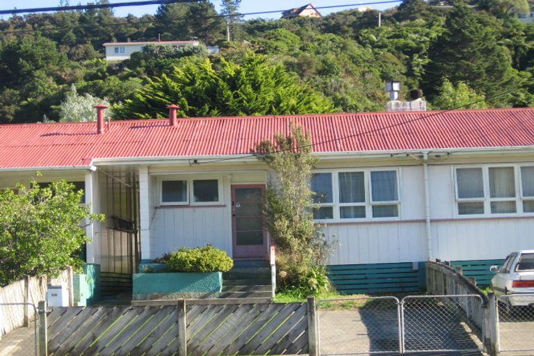 Photo of property in 220 George Street, Stokes Valley, Lower Hutt, 5019