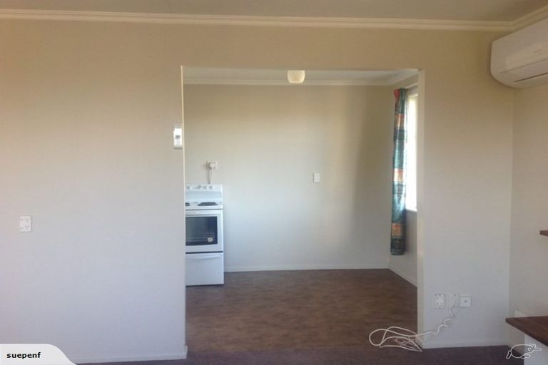 Photo of property in 5 Karewa Street, Castlecliff, Whanganui, 4501