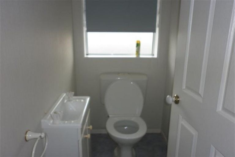 Photo of property in 5 Amadeus Place, Northpark, Auckland, 2013