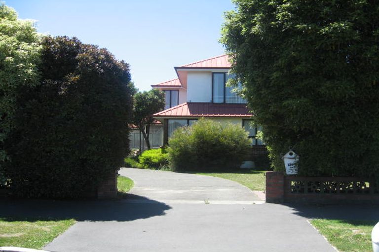 Photo of property in 22 Aileen Place, Upper Riccarton, Christchurch, 8041