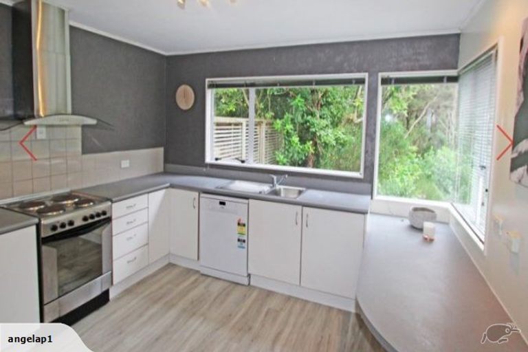 Photo of property in 17b Postgate Drive, Whitby, Porirua, 5024