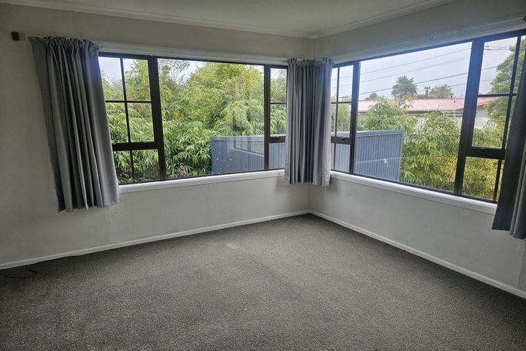 Photo of property in 414 Stokes Valley Road, Stokes Valley, Lower Hutt, 5019