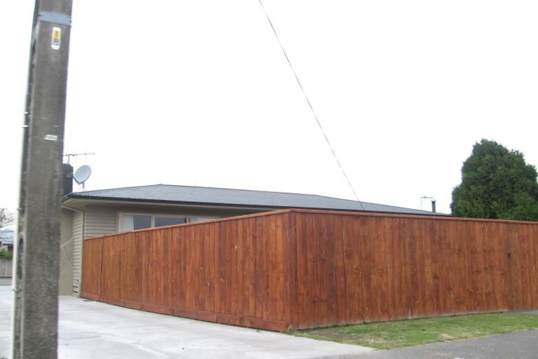 Photo of property in 2/26 Holyrood Street, Taradale, Napier, 4112