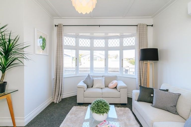 Photo of property in 13 Collins Street, Petone, Lower Hutt, 5012