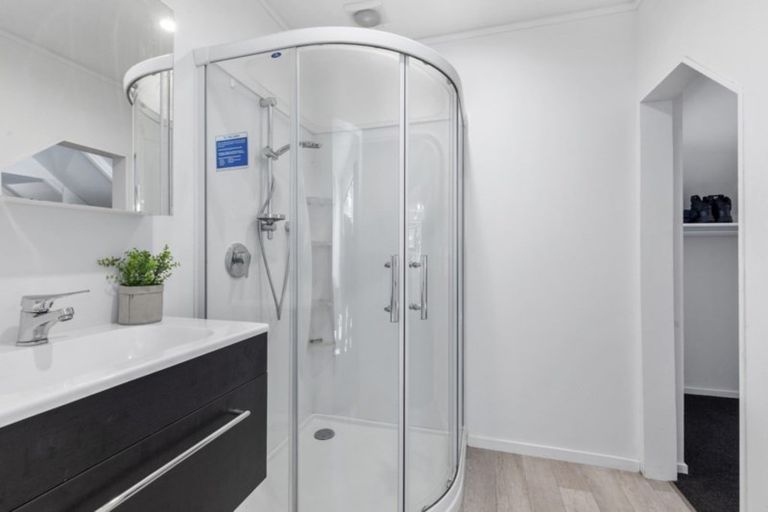 Photo of property in 105 Kamahi Street, Stokes Valley, Lower Hutt, 5019