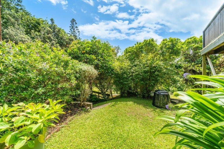 Photo of property in 13 Bayview Road, Paremata, Porirua, 5024