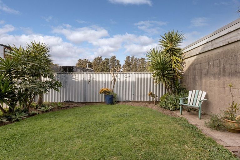 Photo of property in 4/41 Kawaka Street, Mount Maunganui, 3116