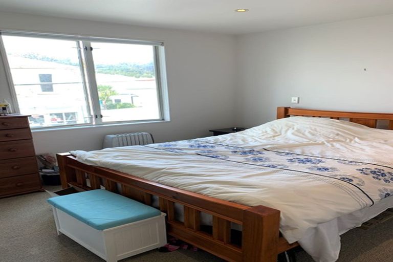 Photo of property in 1 Luxford Street, Berhampore, Wellington, 6023