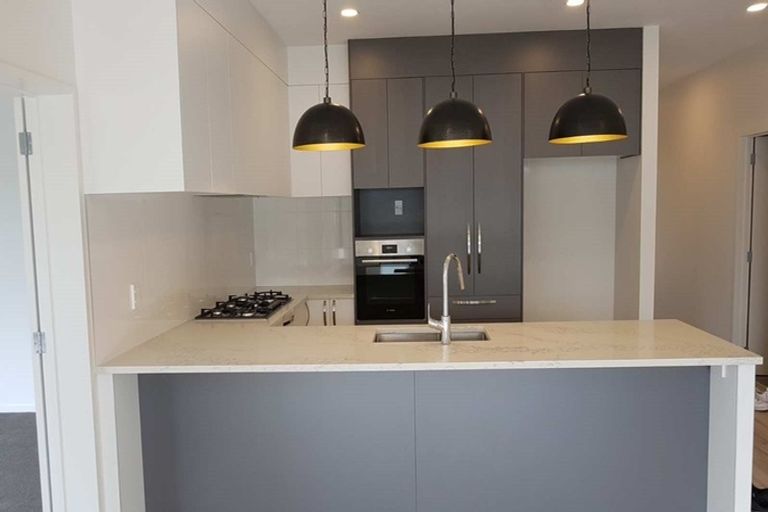 Photo of property in 168 Arran Point Parade, Orewa, 0931