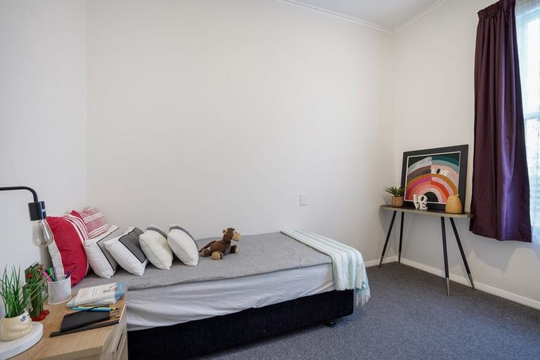 Photo of property in 375 College Street, Hokowhitu, Palmerston North, 4410
