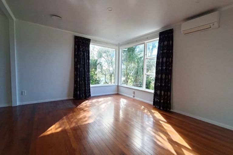 Photo of property in 8 Prospect Terrace, Johnsonville, Wellington, 6037