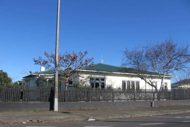 Photo of property in 145 Featherston Street, Palmerston North, 4410